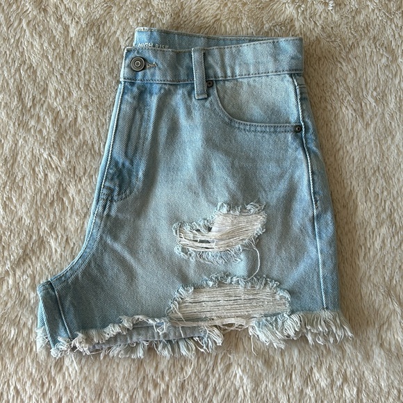 No Boundaries cut off jean shorts size 9 - Picture 7 of 16